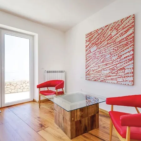 In With Wifi Dom wakacyjny Brseč